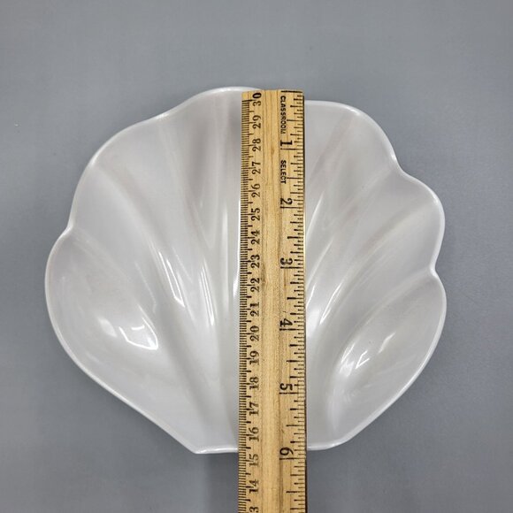 Clam Shell Shaped Serving Bowl with 6 Individual Bowls Melamine Pearl White - Picture 16 of 16